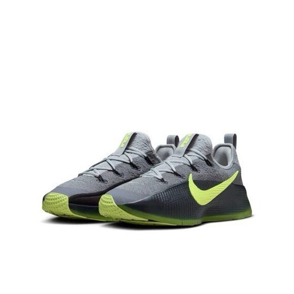 NEW Nike Lebron TR 1 Smoke Grey Black Volt FJ6151-001 Men’s Size 11 - Picture 1 of 7